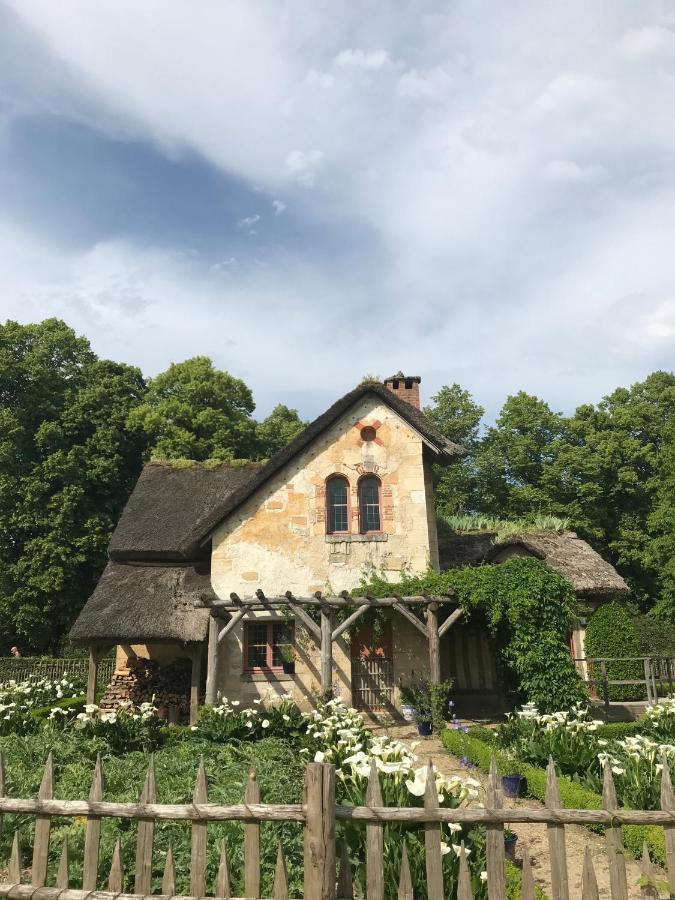 Les Mansardes Du Roi - Tout Proche Chateau 베흑사이으 외부 사진